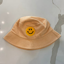 Load image into Gallery viewer, Smiley Bucket Hat
